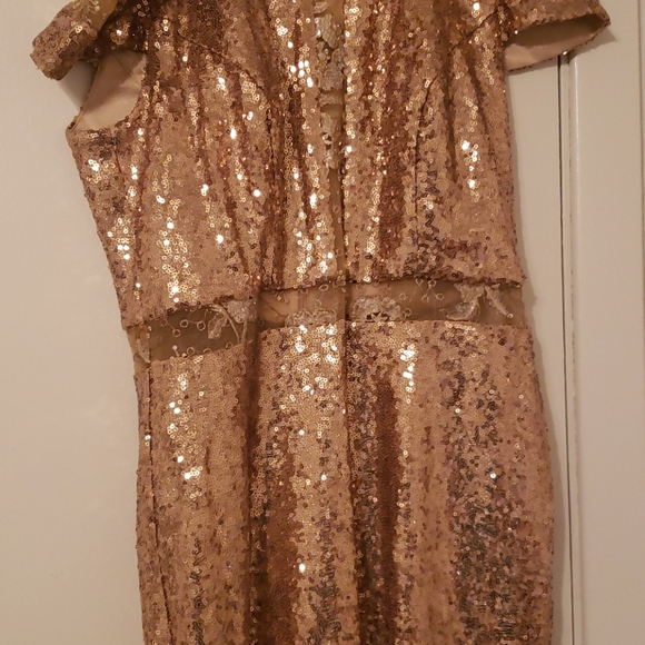 dress - Picture 2 of 4